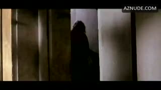 UMA THURMAN nude in Vatel