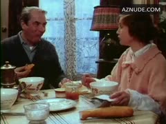 ISABELLE HUPPERT nude in Violette