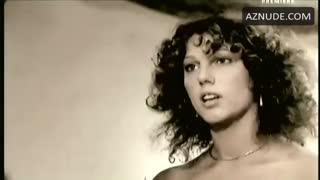 STEFANIA SANDRELLI nude in Le voyage de noces