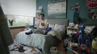 REGINA PAVON nude in Como Sobrevivir Soltero