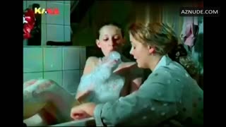 ALEXANDRA MARIA LARA nude in Mensch, Pia!