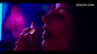 CAROLINA TORRES nude in O Clube